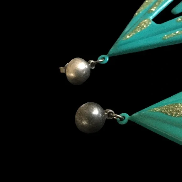 Vintage Tree Shaped Christmas Holiday Dangle Stud Back Earrings - Picture 8 of 8